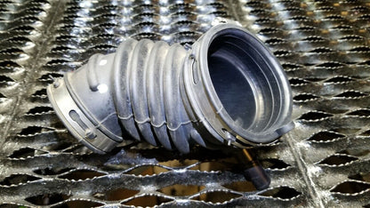 15 16 17 18 Ford Focus 2.0l Air Intake Hose Tube OEM 14k Miles