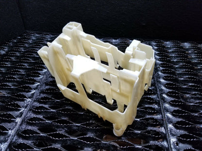 06 07 08 09 10 BMW 650i E63 Front Fuse Box Module Bracket Holder 7520900 OEM