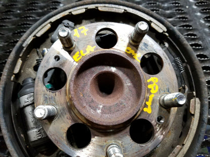 17 18 Hyundai Elantra 2.0l Rear Right Pass Side Spindle Knukle Wheel Hub OEM