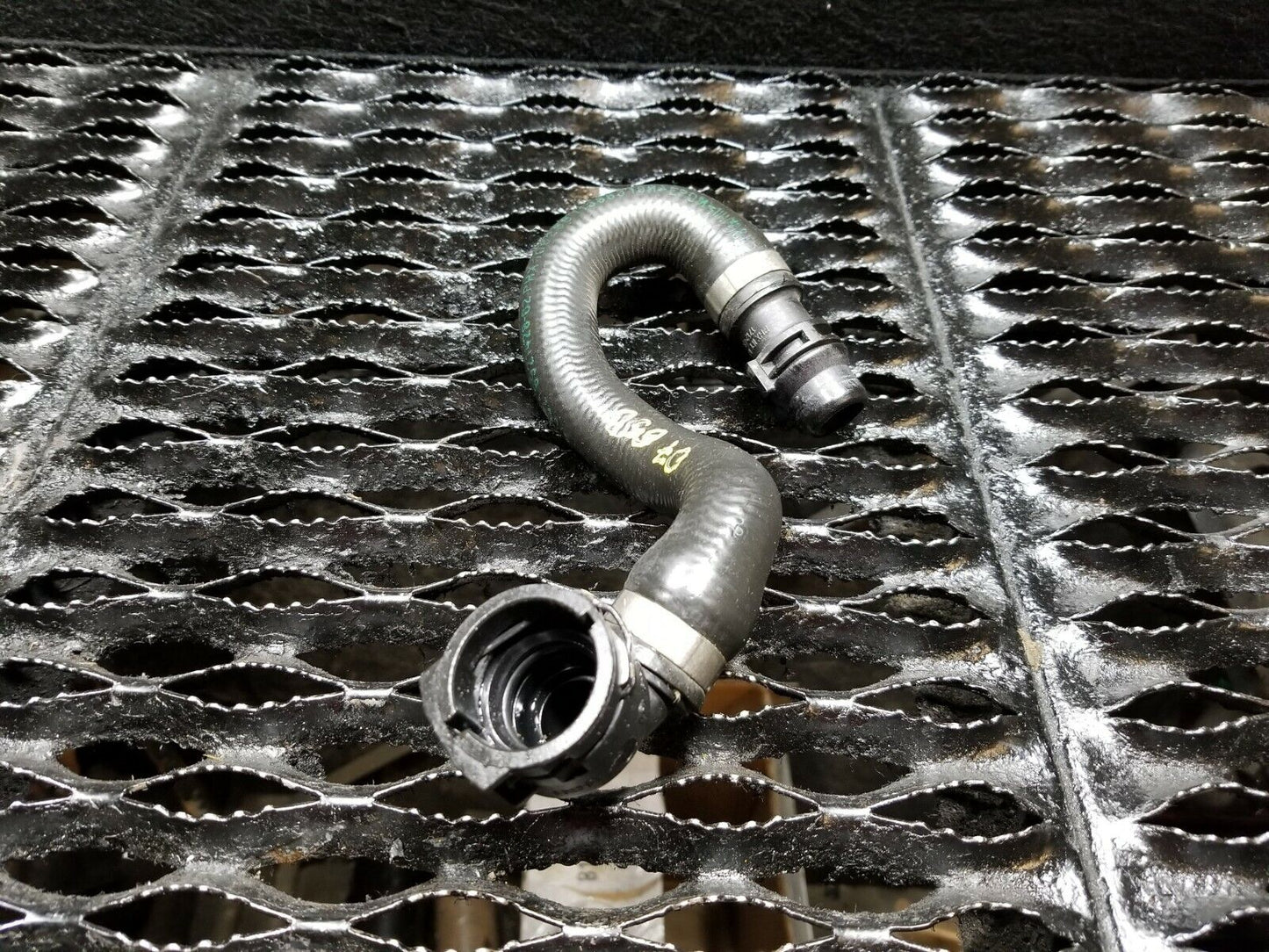 06 07 08 09 10 BMW 650i E63 Radiator Coolant Hose Pipe OEM