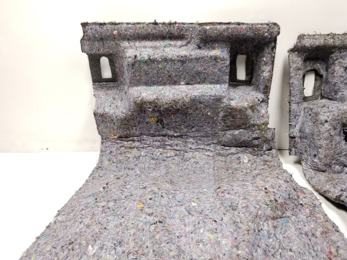 18 19 20 21 Chevrolet Equinox Front Floor Carpet Mat Left & Right Pair OEM