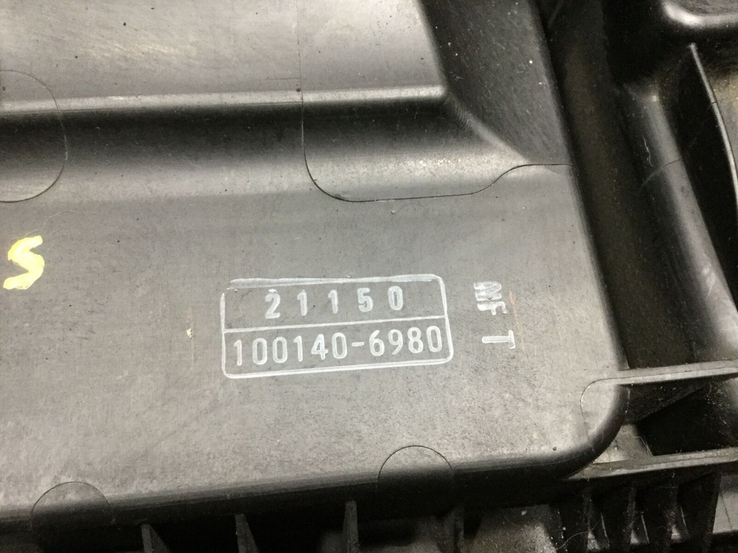 04 05 06 07 08 09 Toyota Prius Air Intake Cleaner Box 100140-6980 OEM
