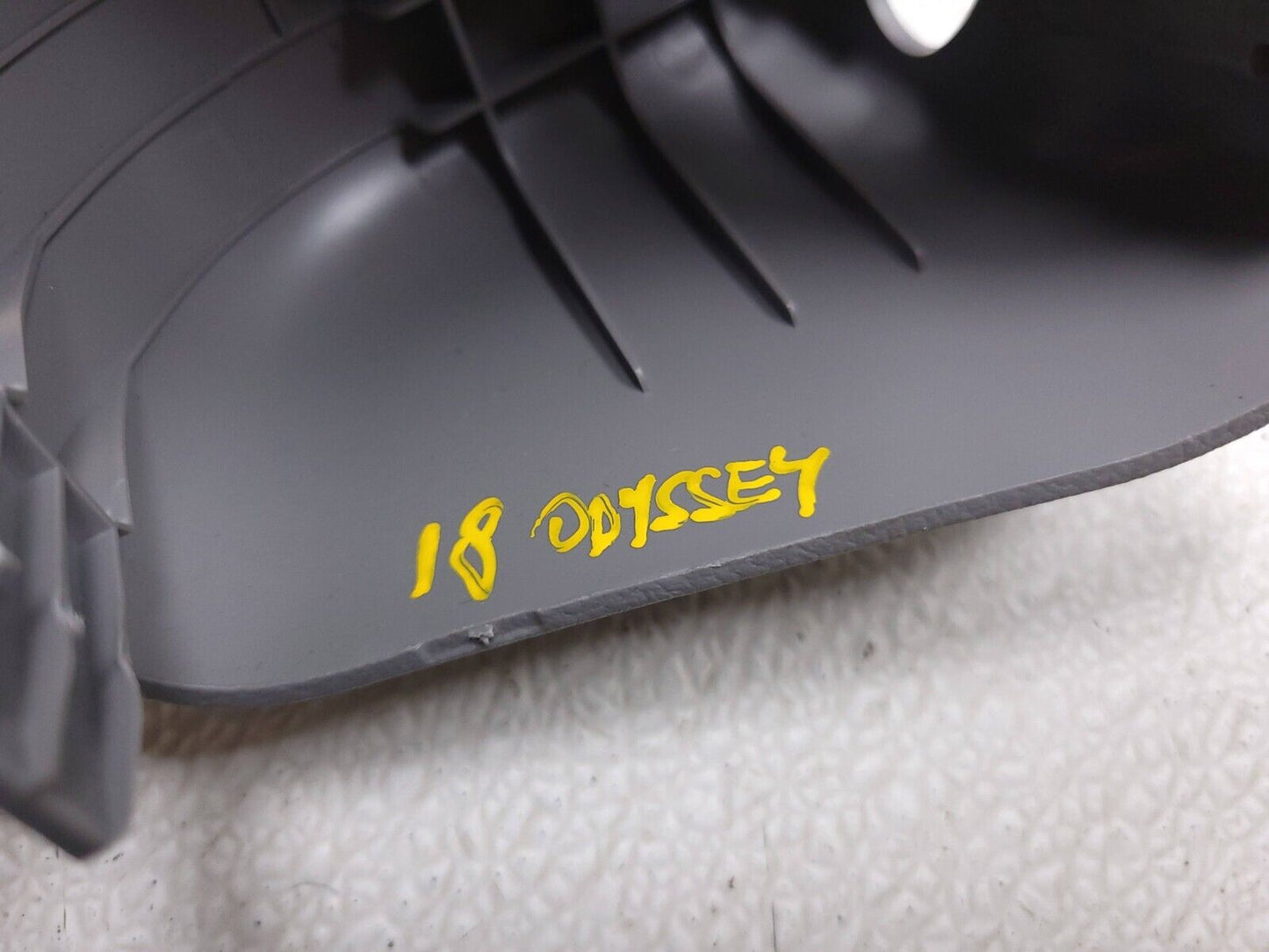 18 19 20 21 22 Honda Odyssey 2nd Row Seat Belt Cover Trim 2pcs  OEM