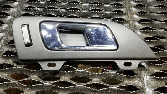 10 11 12 Lincoln MKT Front Right Passenger Interior Door Handle W/ Switch OEM