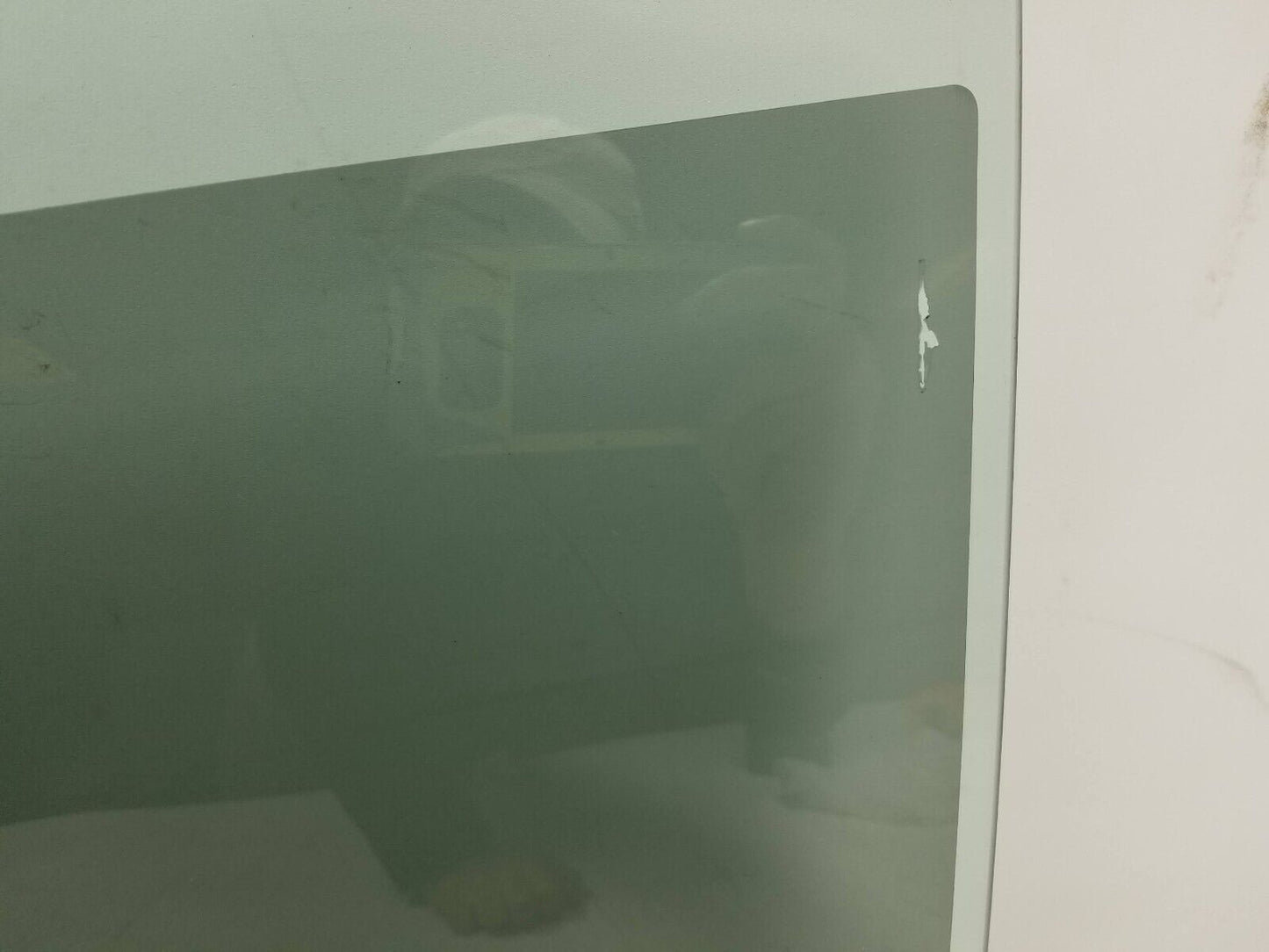 20 21 22 Hyundai Venue Rear Door Window Glass Left Driver Side OEM