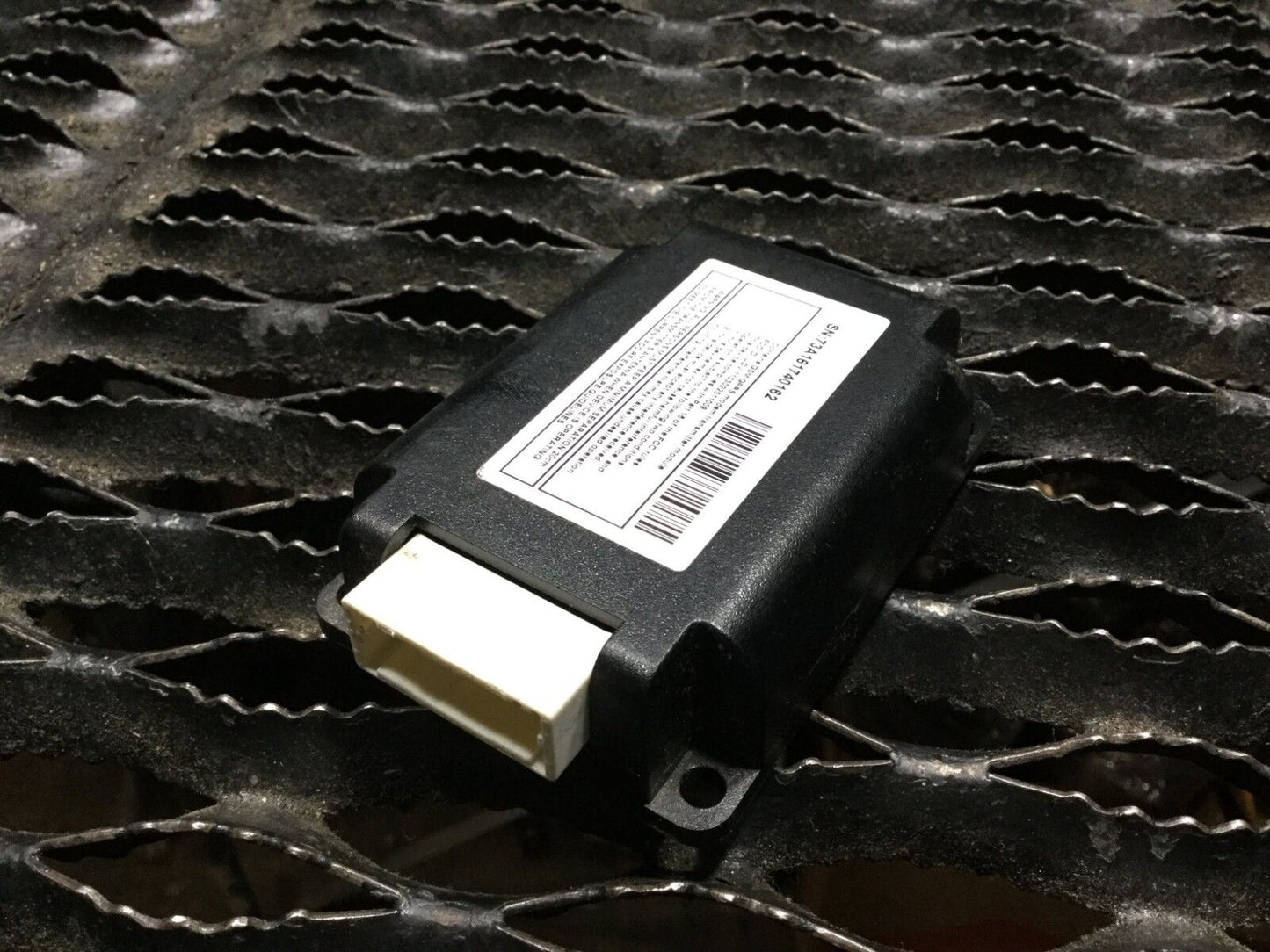 15 16 17 Jeep Renegade Gsm / Gprs Modem Transmitter Module 161740162 OEM