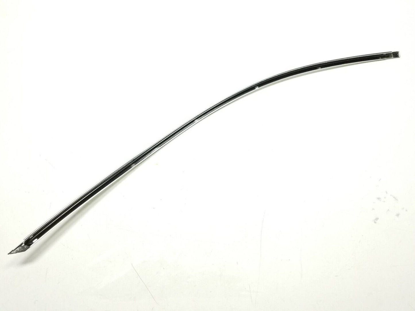 2013 - 2018 Cadillac Ats Front Door Reveal Molding Passenger Side Right OEM