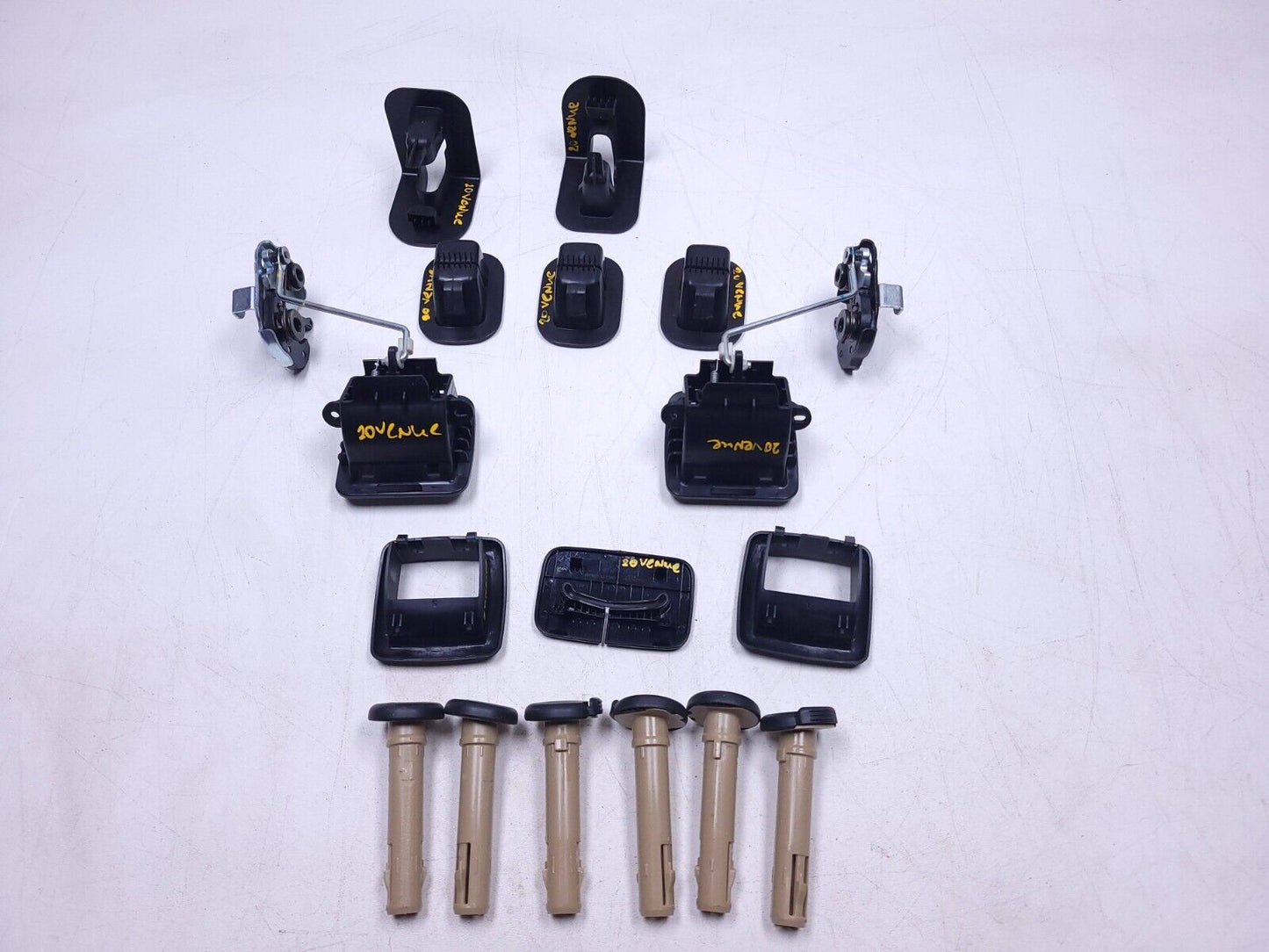 20 21 22 Hyundai Venue Rear Headrest Guide Sleeve Fold Lock Belt Trim OEM