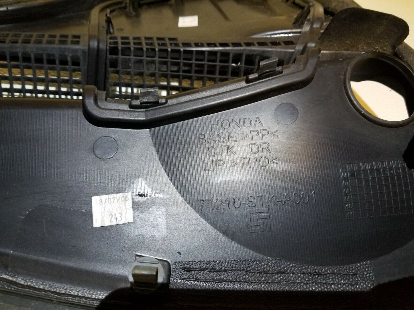 07 08 09 10 11 12 Acura RDX Left Driver Side Windshield Cowl Vent Panel OEM