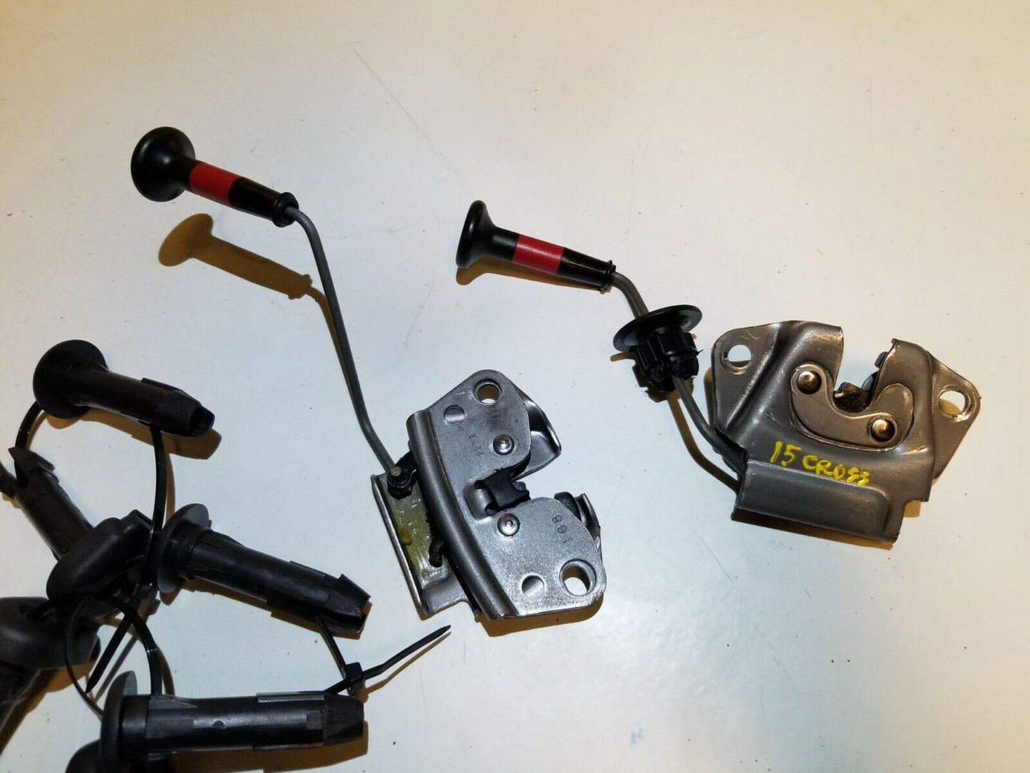 13 14 15 Subaru Xv Crosstrek Rear Seat Fold Lock & Headrest Guides OEM 86k