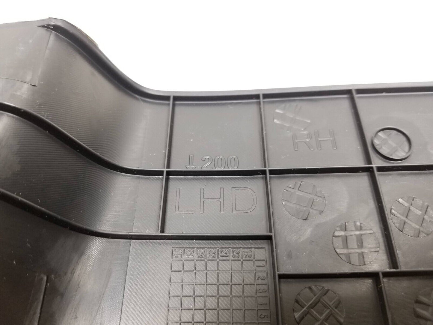 20 21 22 Hyundai Venue Front Cowl Cover & Scuff Plate Trim 4pcs OEM