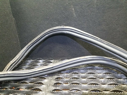 11 12 13 14 15 Chevy Cruze Trunk Weatherstrip Seal Weather Strip OEM