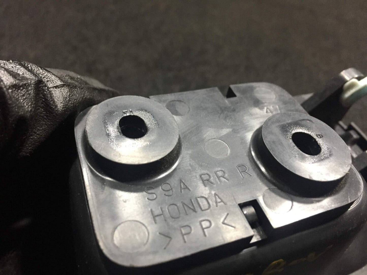 02 - 06 Honda Cr-v Crv Rear Interior Door Handle Passenger Side Right OEM