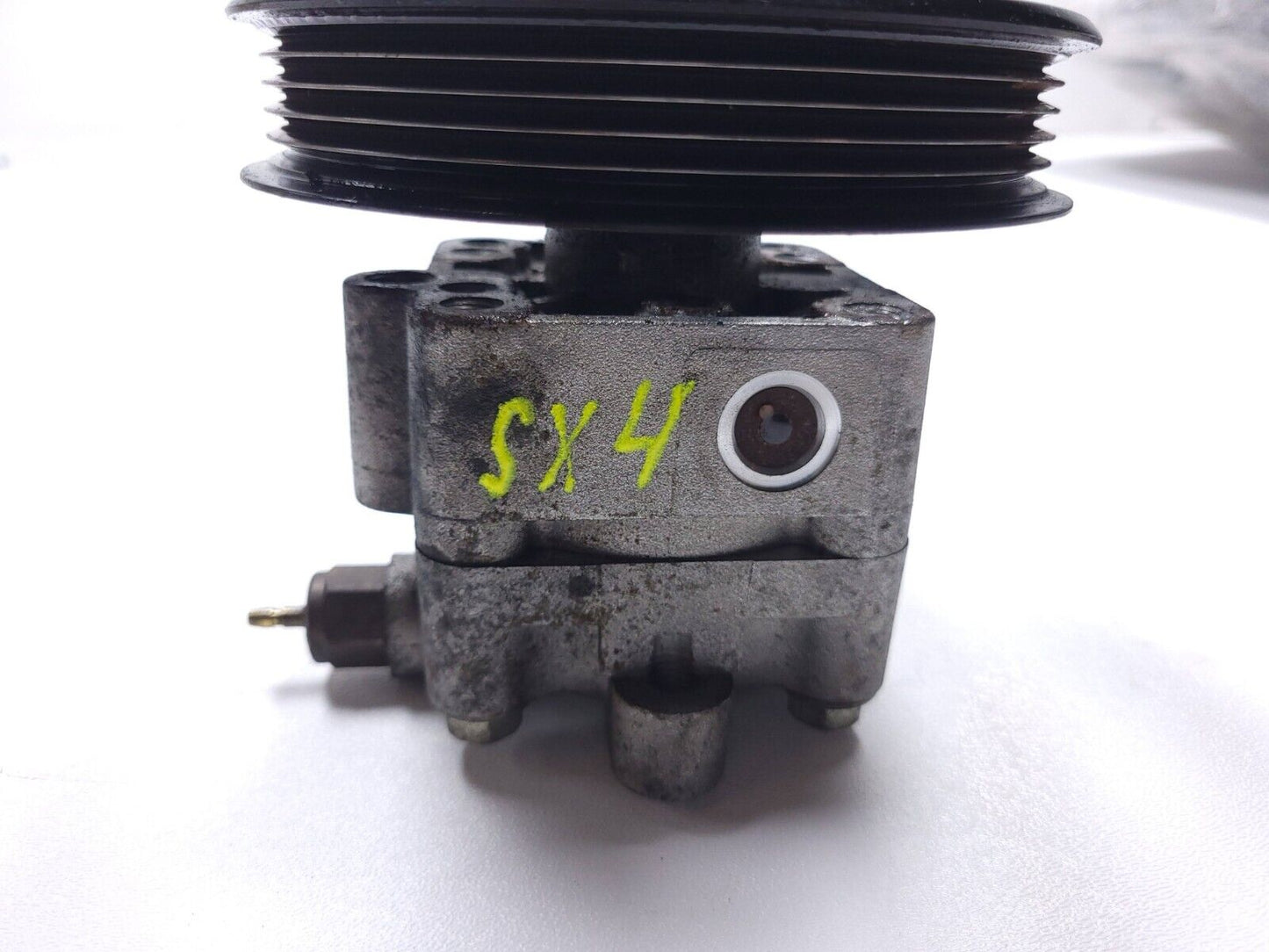 2007 - 2009 Suzuki Sx4 Power Steering Pump 49110-80j00 OEM 83k