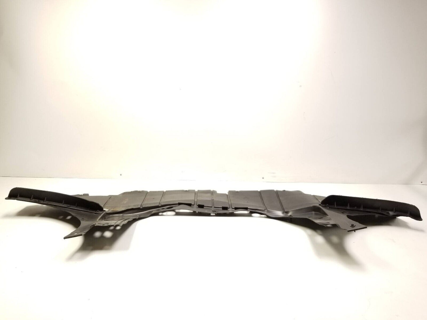 18 - 21 Chevrolet Equinox Front Under Body Splash Shield Air Deflector  OEM