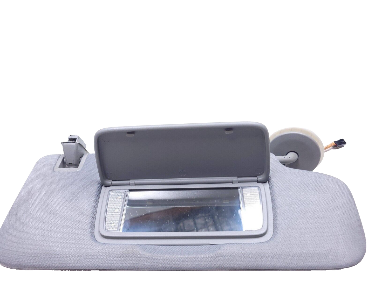 18 19 20 21 Chevrolet Equinox Sun Visor Right Passenger Side OEM