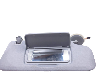 18 19 20 21 Chevrolet Equinox Sun Visor Right Passenger Side OEM