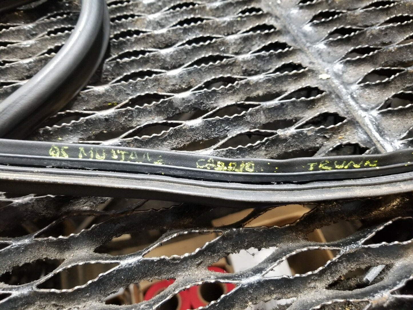 05 06 07 08 09 Ford Mustang Convertible Trunk Weather Strip Seal OEM 44k