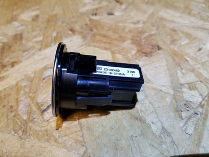 16 17 18 19 Chevrolet Malibu Engine Start / Stop Ignition Button  23122462 OEM