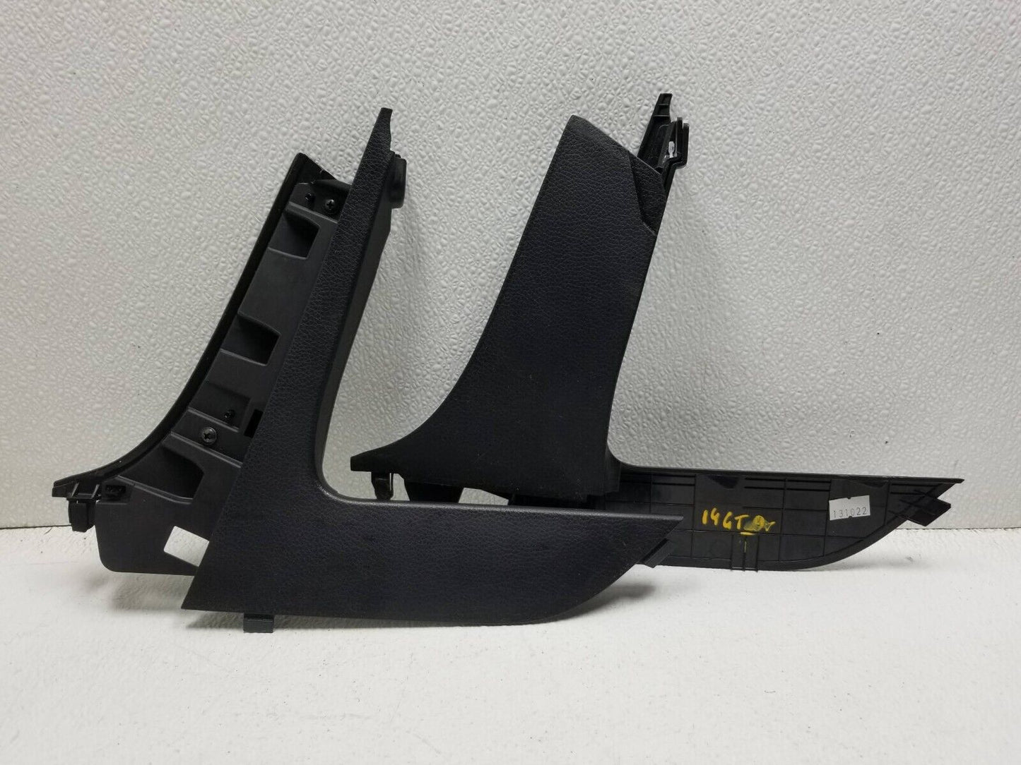 14 15 16 17 Hyundai Elantra Gt Center Console Cover Trim Left & Rigth Pair OEM