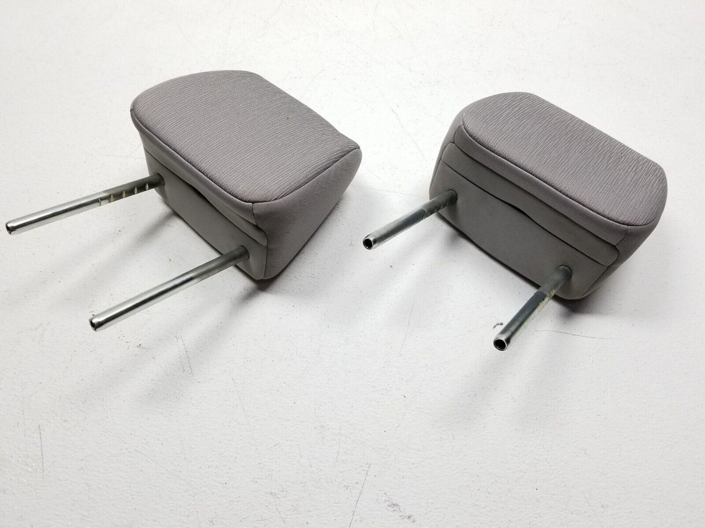 18 19 20 21 22 Honda Odyssey Front Seat Headrest Pair OEM