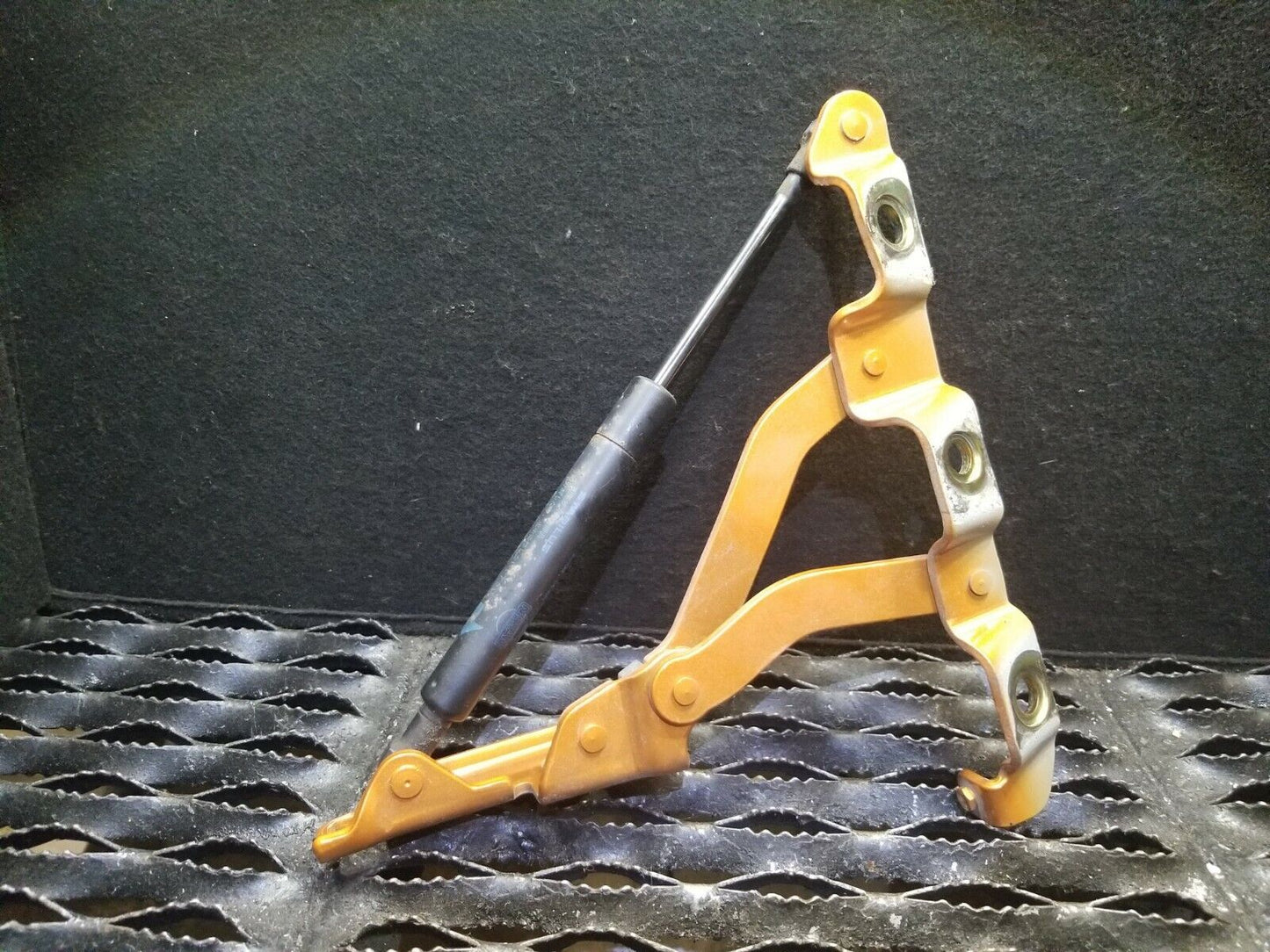 04 05 Nissan 350z Convertible Trunk Lid Hinge W/ Shock Strut (pair) OEM