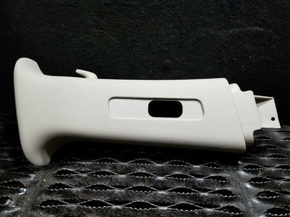 05 06 07 Dodge Magnum Right Passenger Side B Pillar Upper Trim Cover OEM