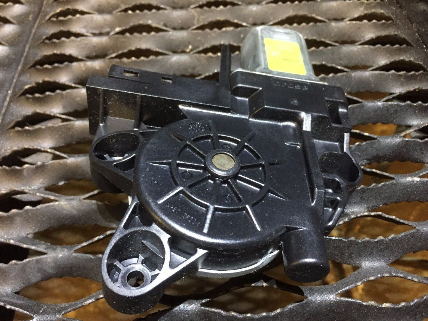 05 06 07 08 09 10 11 Volvo S40 Rear Left Door Window Motor Driver Side OEM