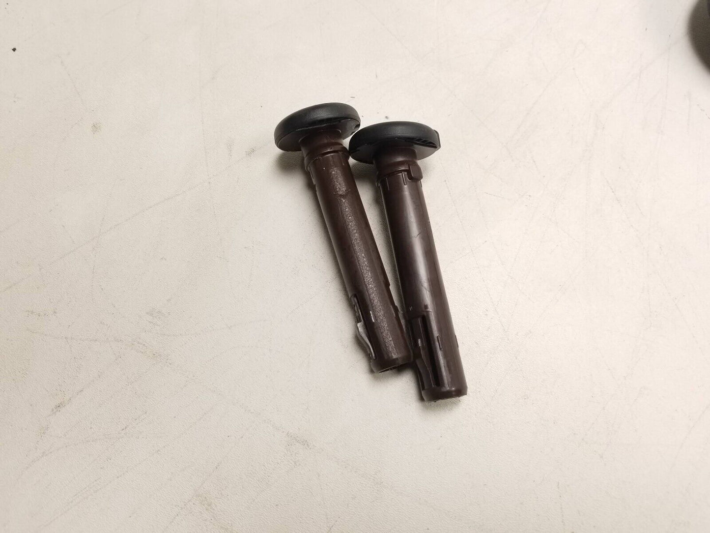 20 21 22 Hyundai Venue Front Driver Seat Headrest Guide Sleeve W/ Trim OEM