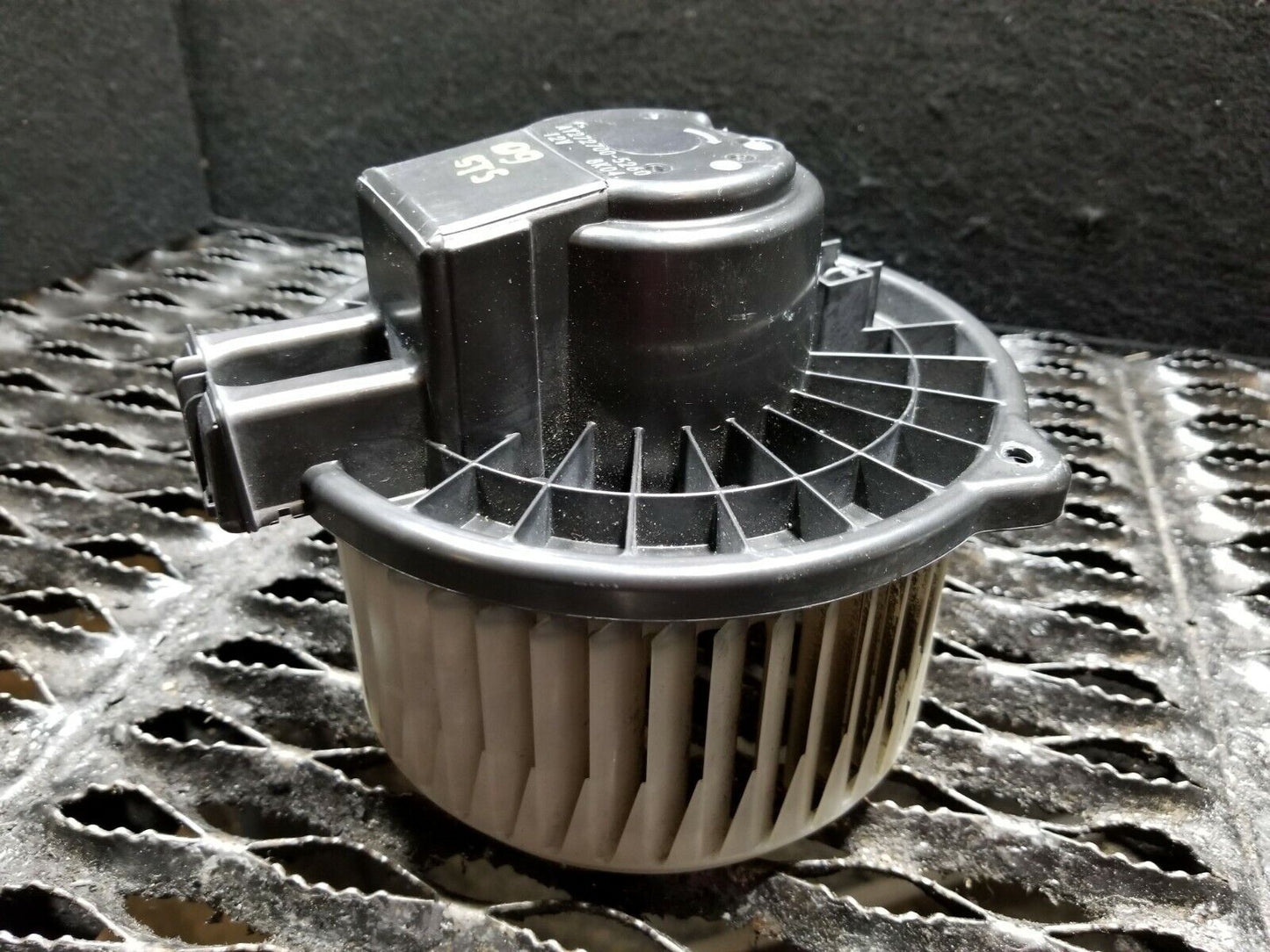 05 06 07 08 09 10 Cadillac STS Blower Motor OEM 62k Miles