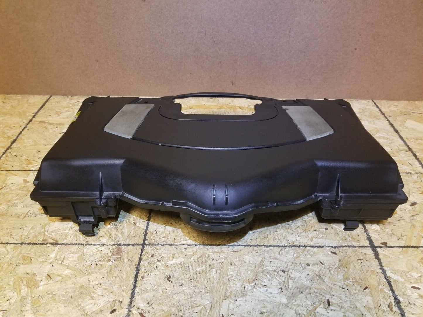 07 08 09 10 Mercedes R350 Air Intake Cleaner Filter Engine Cover OEM