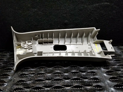 05 06 07 Dodge Magnum Left Driver Side B Pillar Upper Trim Cover OEM