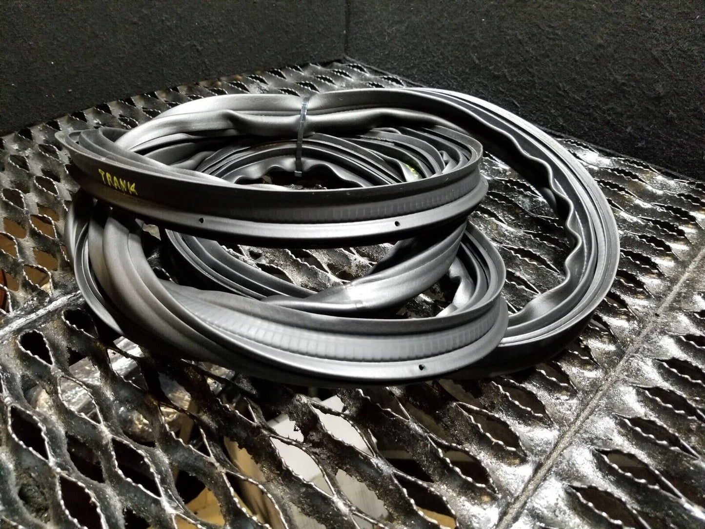 11 12 13 Kia Soul Weatherstrip Seal Trunk Hatch Tailgate OEM