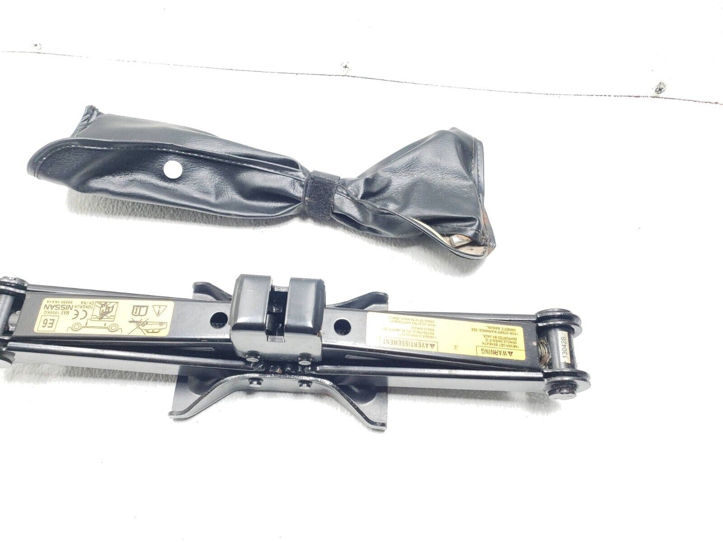 11 12 13 14 Nissan Juke Spare Tire Jack OEM