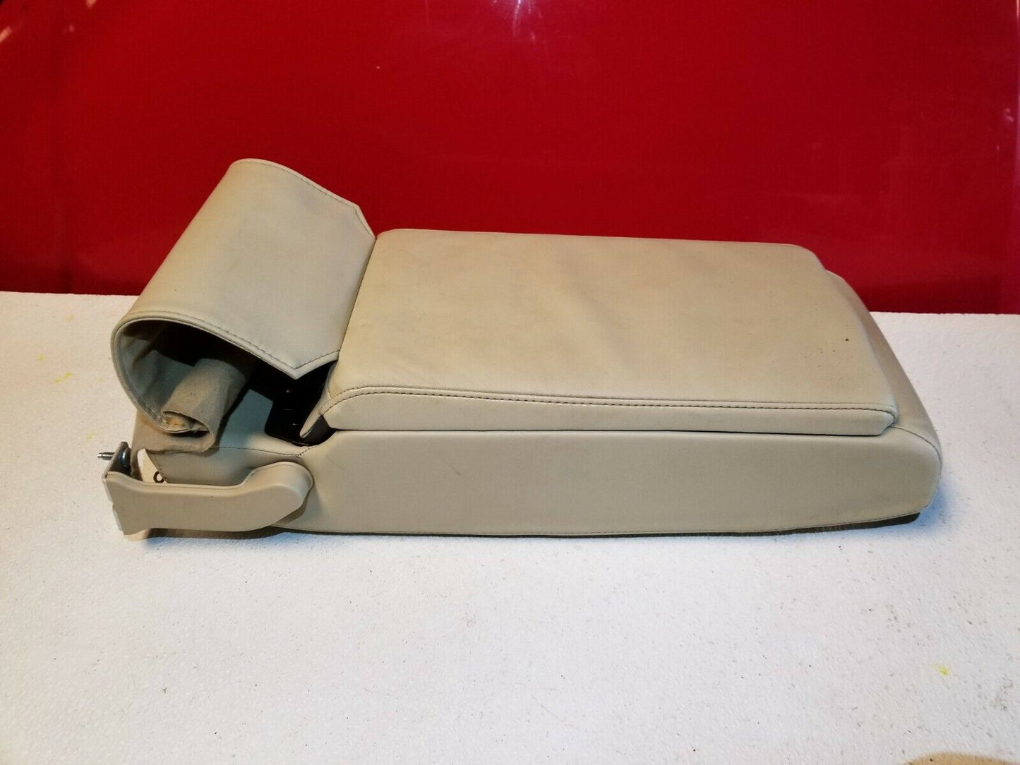 06 07 08 09 10 Infiniti M35 Rear Seat Armrest OEM