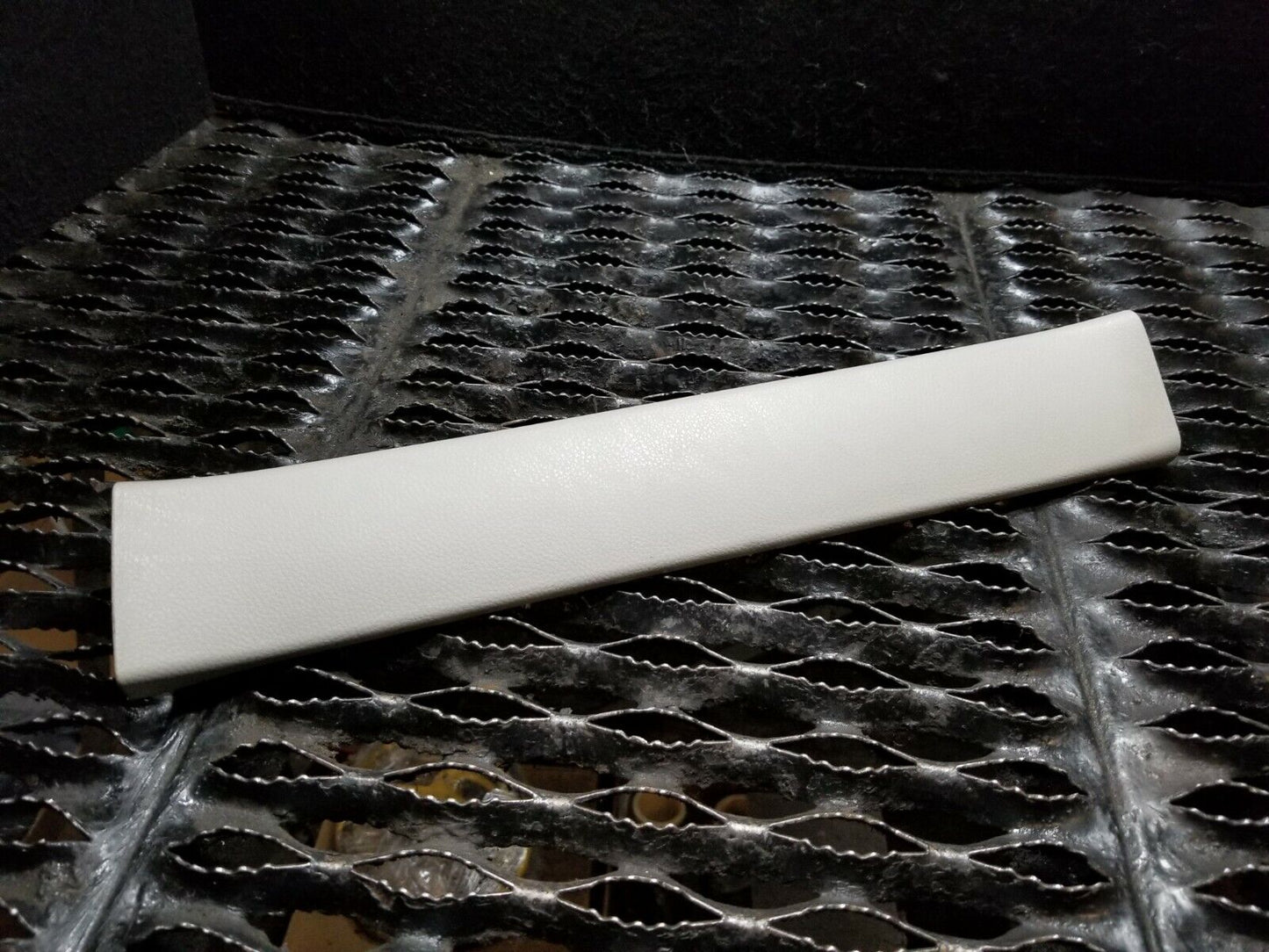 06 07 08 Acura Rl Rear Left Driver Side Door Sill Plate Trim OEM
