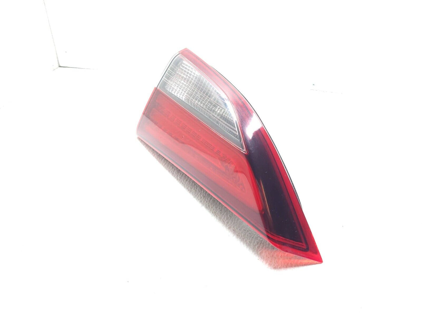 14 15 16 Hyundai Elantra Tail Light Inner Right Pass Side OEM Sedan