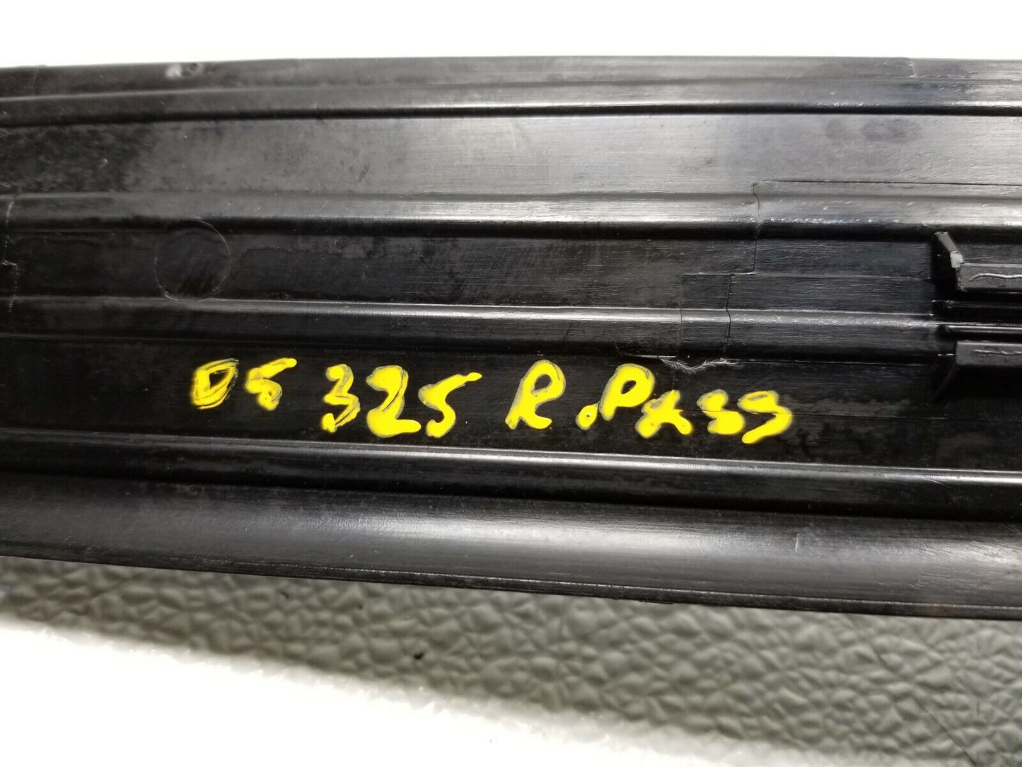 01 02 03 04 05 BMW E46 Sdn Rear Right Pass Door Sill Plate Cover Trim OEM