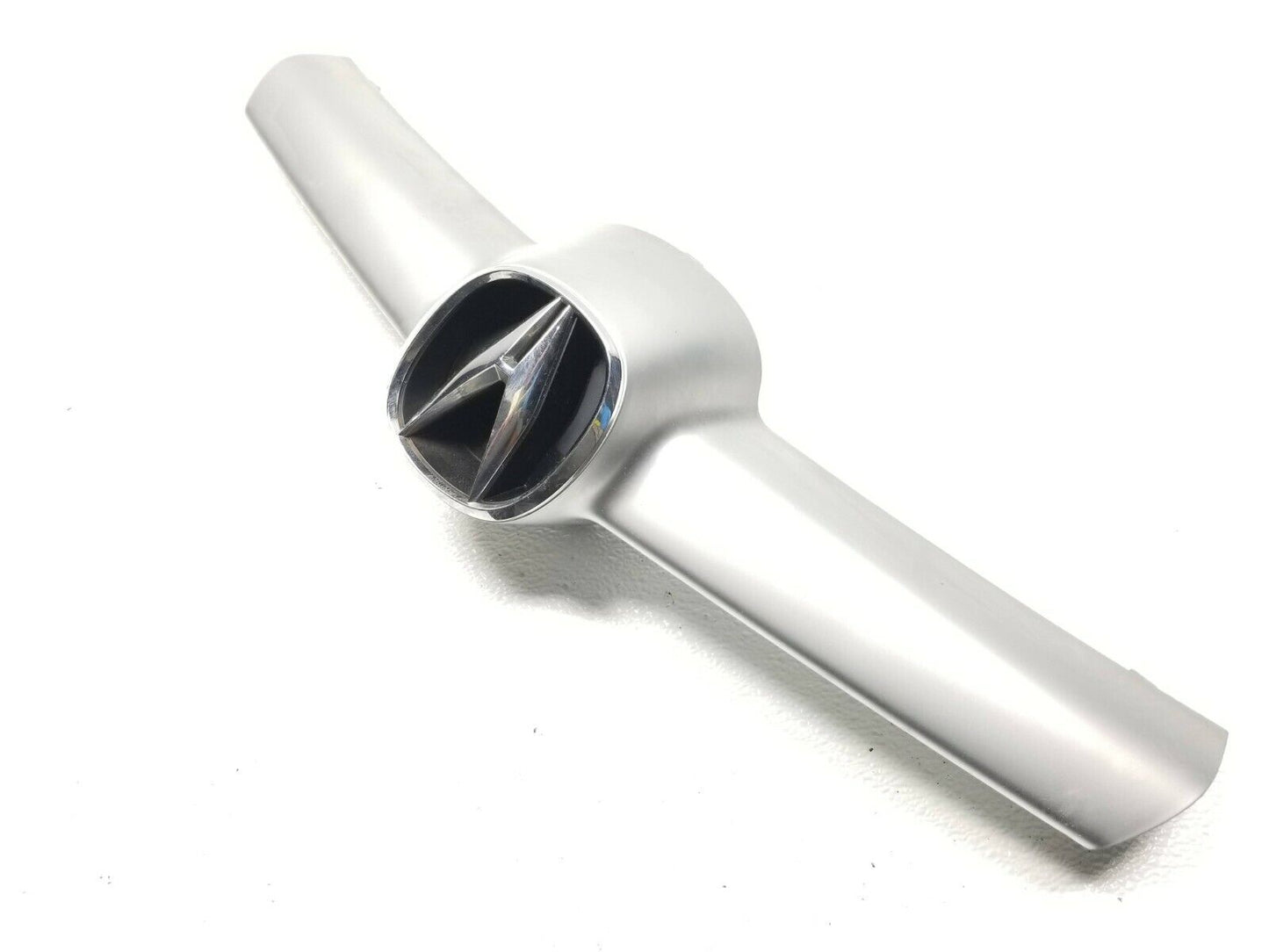 03 04 05 06 Acura MDX Front Grille Emblem Molding OEM 55k Miles