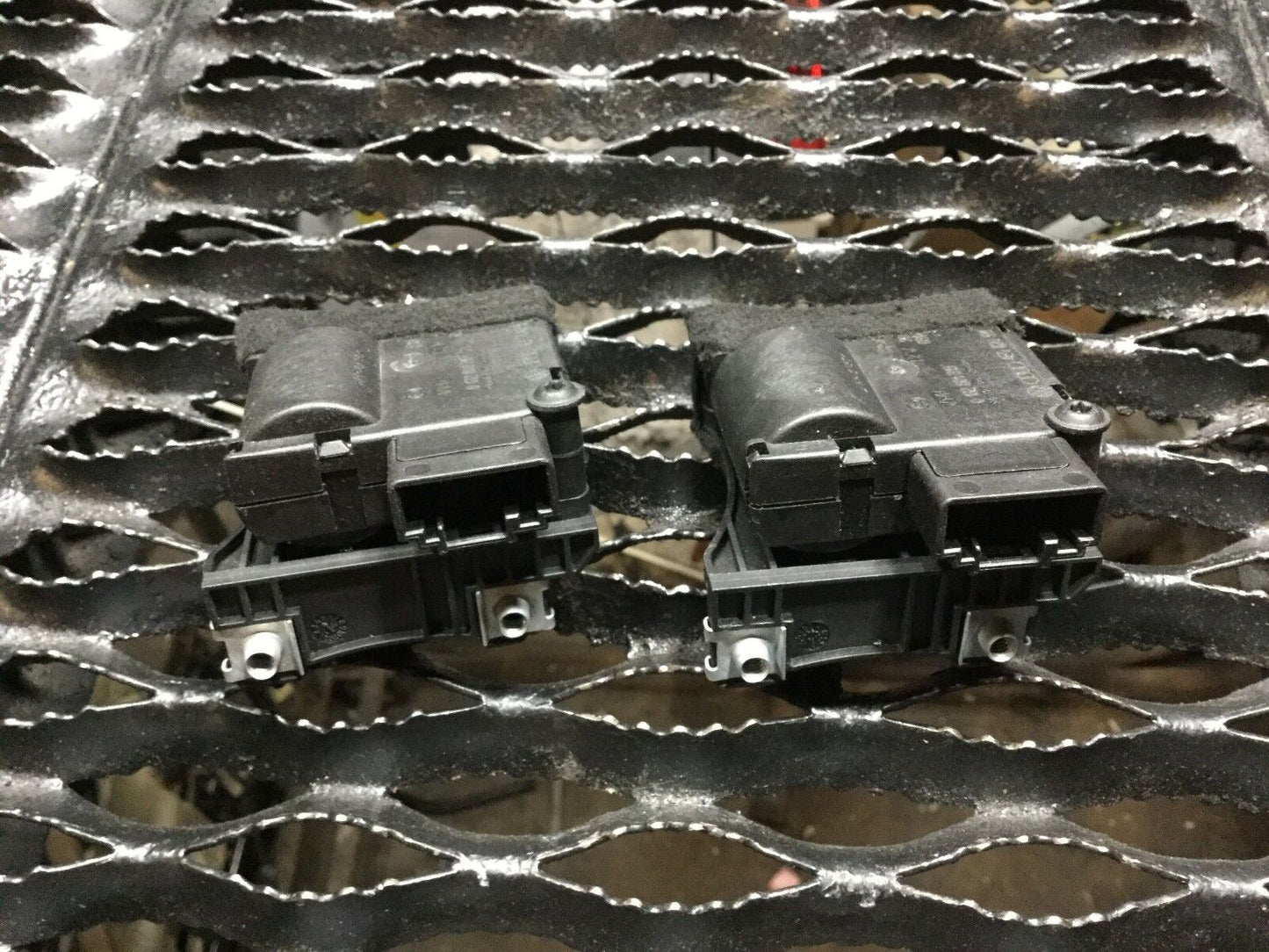 03 04 05 06 07 Audi A8 A/c Core Actuator Servo Flap Motor OEM 2pcs