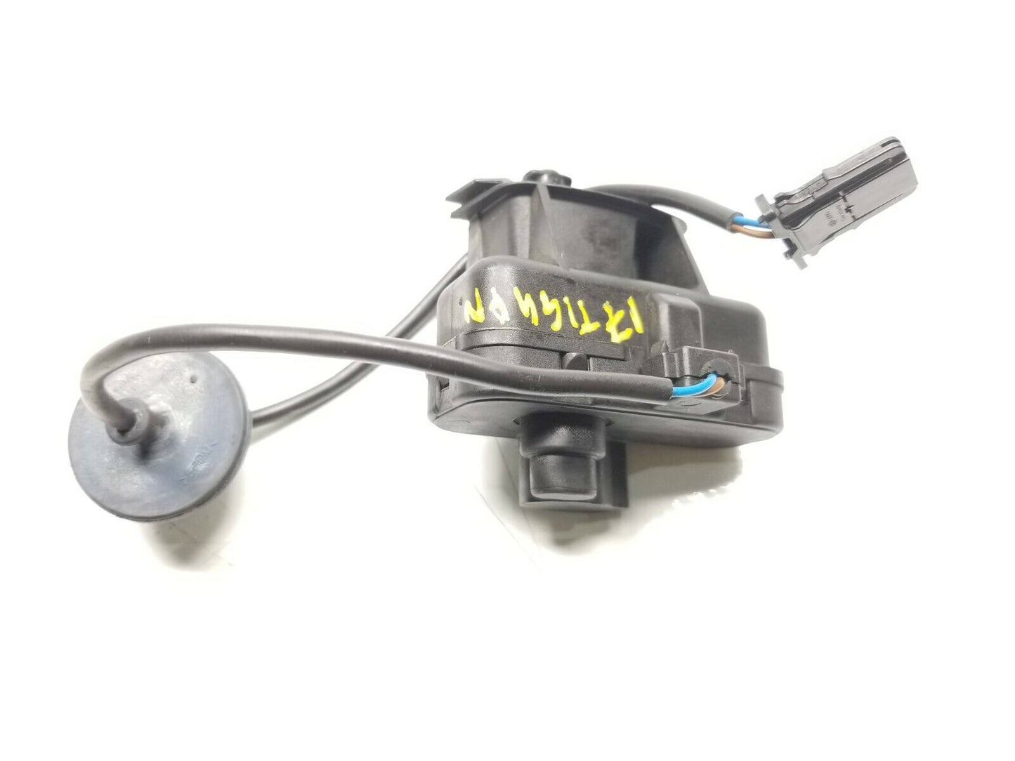 09 11 12 13 14 15 16 17 VW Tiguan Fuel Tank Door Lid Lock Actuator OEM 43k Miles