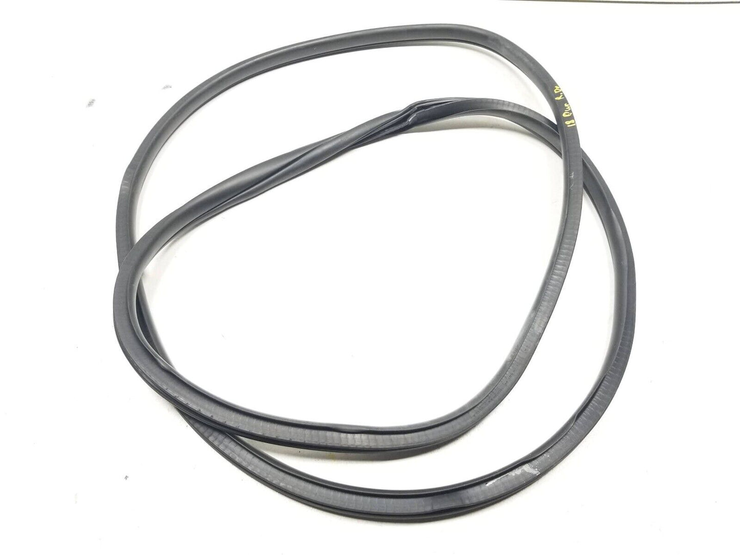 16 17 18 19 20 Dodge Durango Rear Left Driver Door Weatherstrip Seal OEM