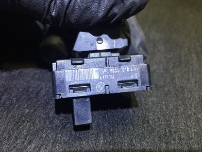 06 07 08 09 10  BMW X3 E83 Front Right Passenger Side Door Lock Actuator OEM D34