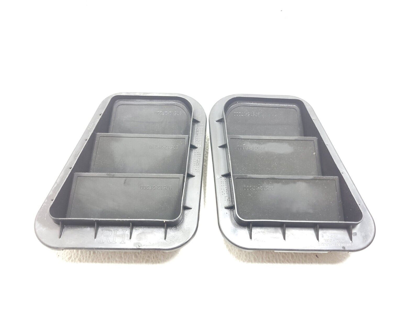 14 15 16 Hyundai Elantra Quarter Air Drafter Pressure Vent Lh & Rh OEM Sedan