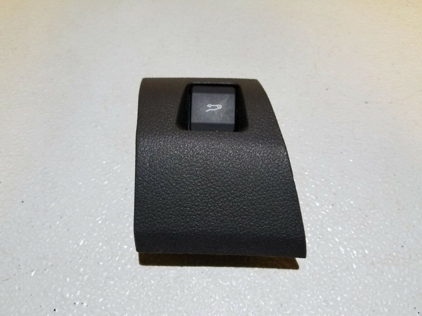11 12 13 14 Ford Edge Trunk Opener Release Switch OEM 43k Miles