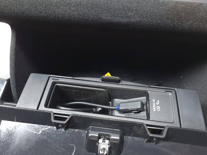 09 10 11 12 Volkswagen Cc Glove Box 3aa857938 OEM