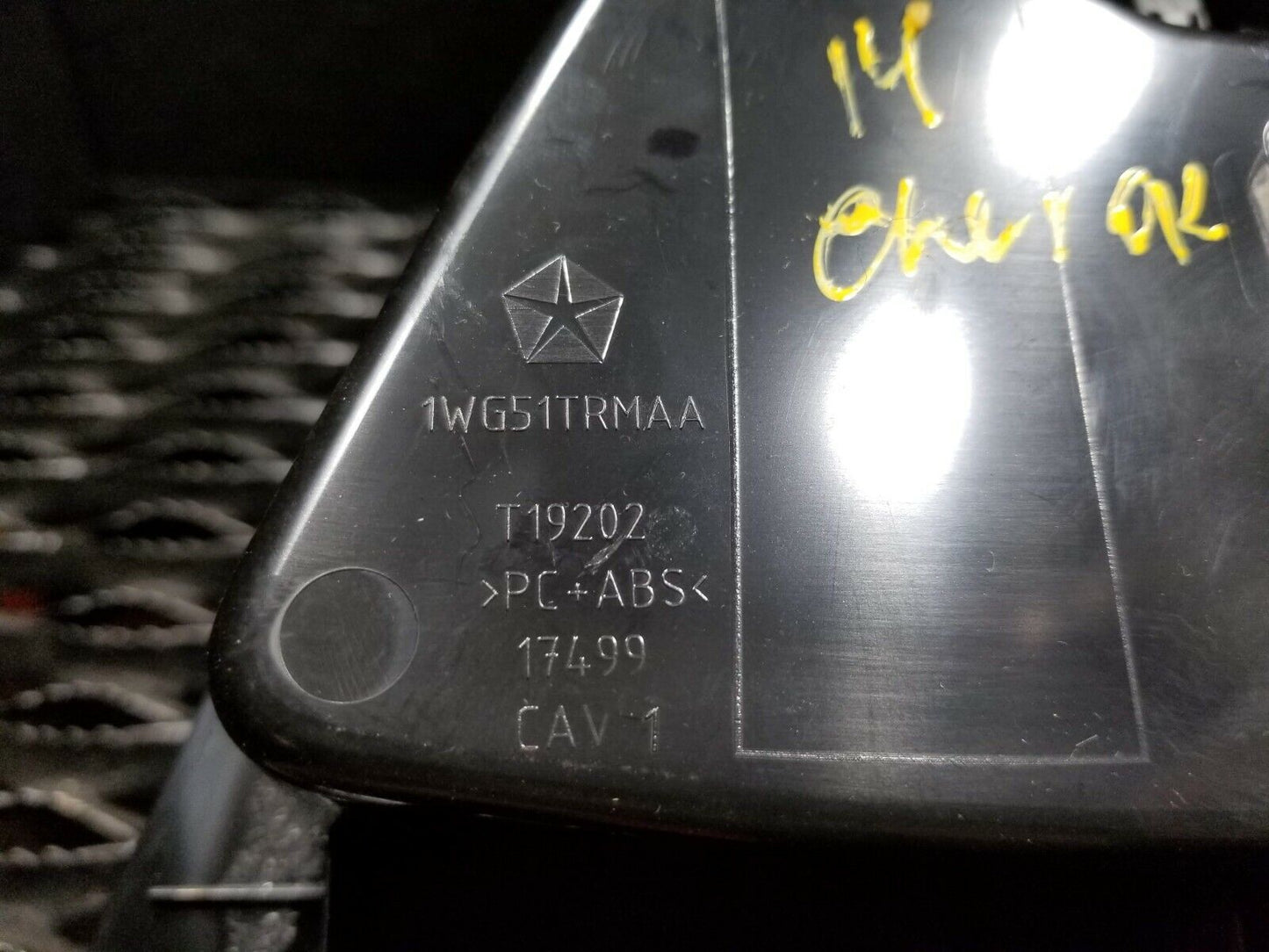 14 15 16 17 Jeep Cherokee Upper Storage Bin OEM