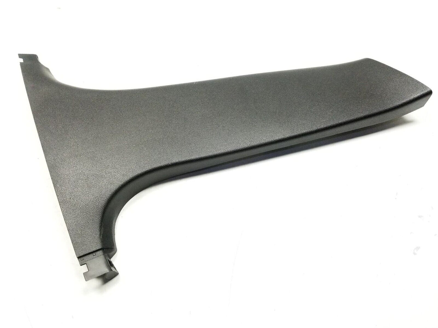 2013 - 2018 Cadillac Ats B Pillar Lower Trim Cover Passenger Side Right OEM