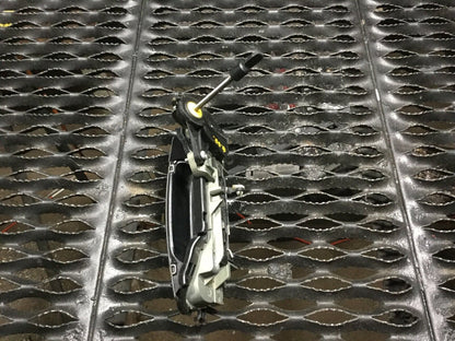 04 05 06 Audi A4 Front Left Driver Side Exterior Door Handle OEM