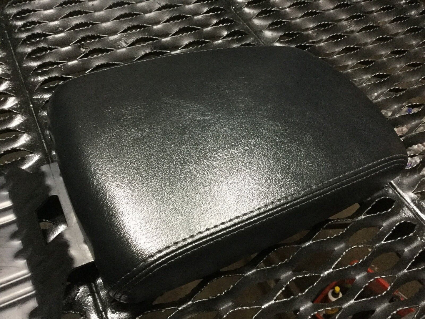 2006 2007 2008 Nissan Maxima Armrest Arm Rest Center Console OEM